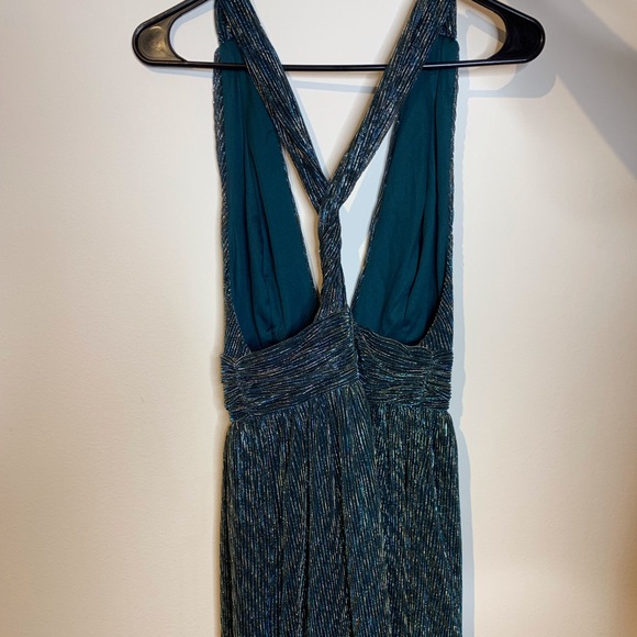 Dress - Picture 4 of 6